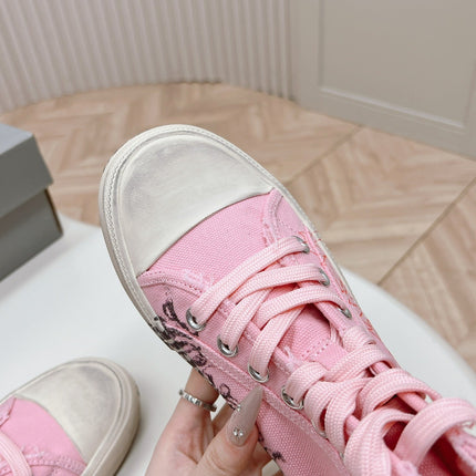 HIGH-TOP SNEAKERS GRAFFITI IN PINK CANVAS