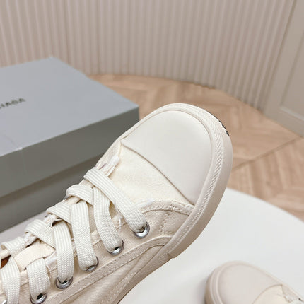 WHITE CANVAS HIGH-TOP SNEAKERS LOGO GRAFFITI