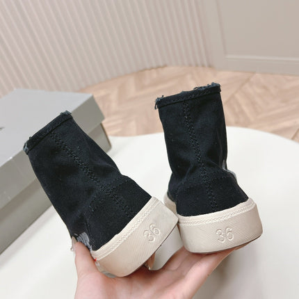 BLACK CANVAS HIGH-TOP SNEAKERS LOGO GRAFFITI