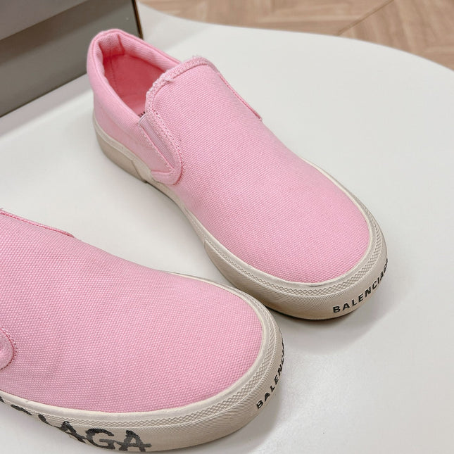 SLIP-ON SNEAKERS GRAFFITI IN PINK CANVAS