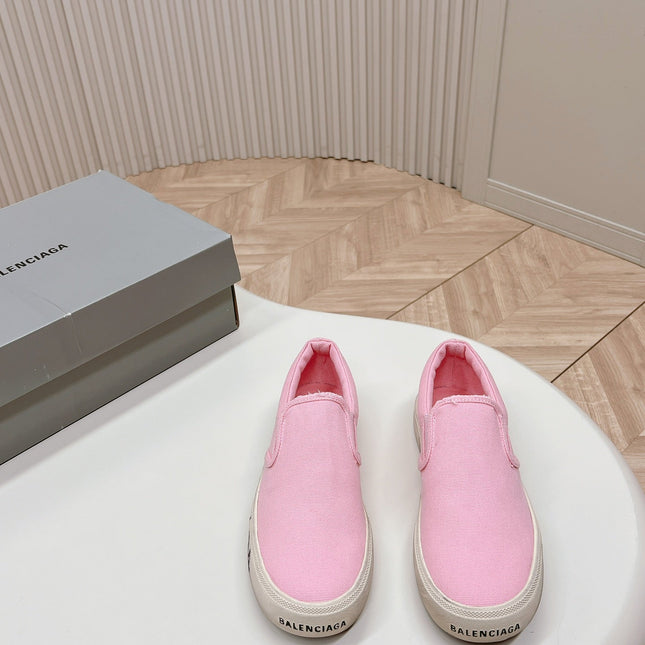 SLIP-ON SNEAKERS GRAFFITI IN PINK CANVAS
