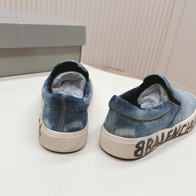 SLIP-ON SNEAKERS GRAFFITI IN LIGHT BLUE DENIM