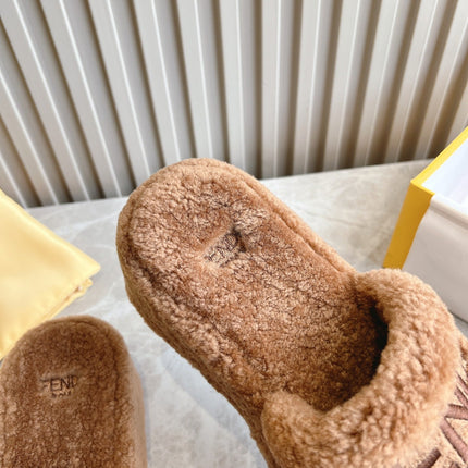FENDI SLIPPER IN SEPIA BROWN FUR