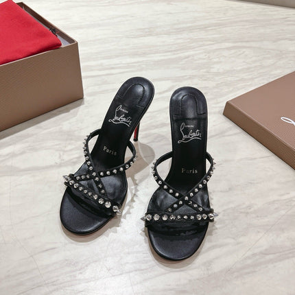 CRYSTAL GLITTER CRISS-CROSS STRAP SANDALS IN BLACK CALFSKIN