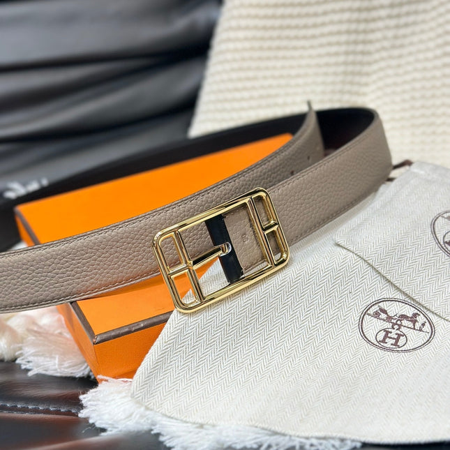 HM CAPE COD 32MM REVERSIBLE BELT BLACK AND TAN LEATHER GOLD BUCKLE