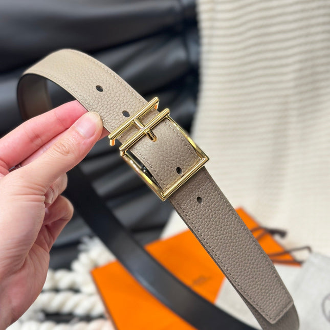 HM NATHAN 32MM REVERSIBLE BELT IN BLACK AND TAN LEATHER GOLD BUCKLE