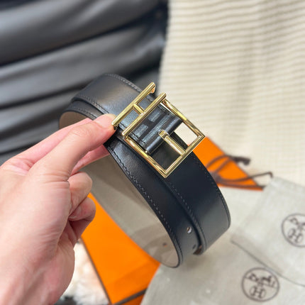 HM NATHAN 32MM REVERSIBLE BELT IN BLACK AND TAN LEATHER GOLD BUCKLE