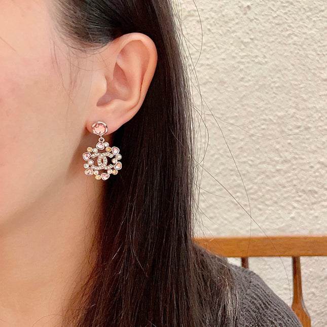 DOUBLE C STUD EARRINGS IN SILVER METAL WHITE & PINK STONES