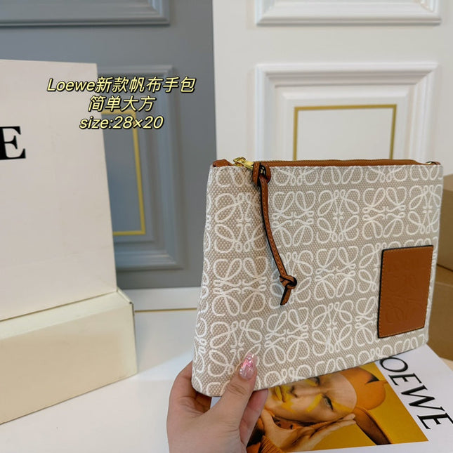 LOE 28 CLUTCH BAG IN BEIGE ANAGRAM JACQUARD