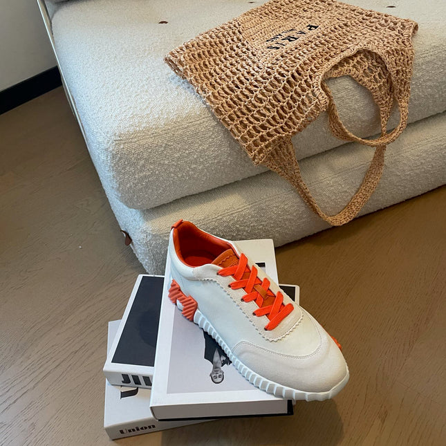 BOUNCING SNEAKERS WHITE CALFSKIN WITH ORANGE LACES