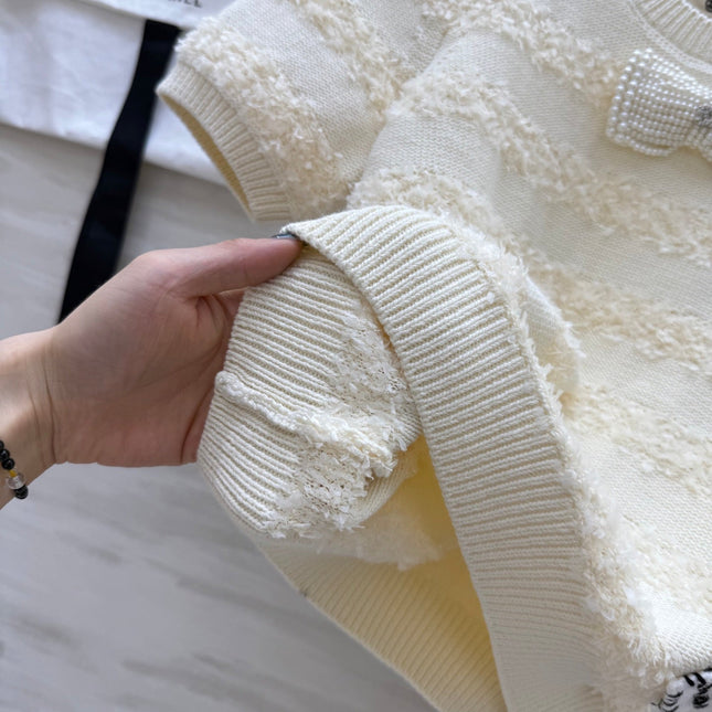 CC Short Sleeve Knitted T-shirt Ivory Imported Fabric