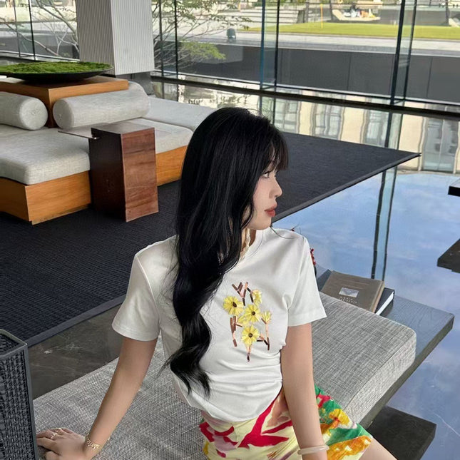 CC 25 Beaded Embroidered Daisy T-shirt White Cotton