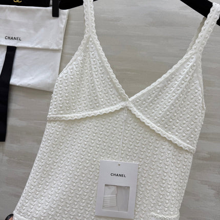 CHANEL WHITE SPAGHETTI STRAP TOP 265024