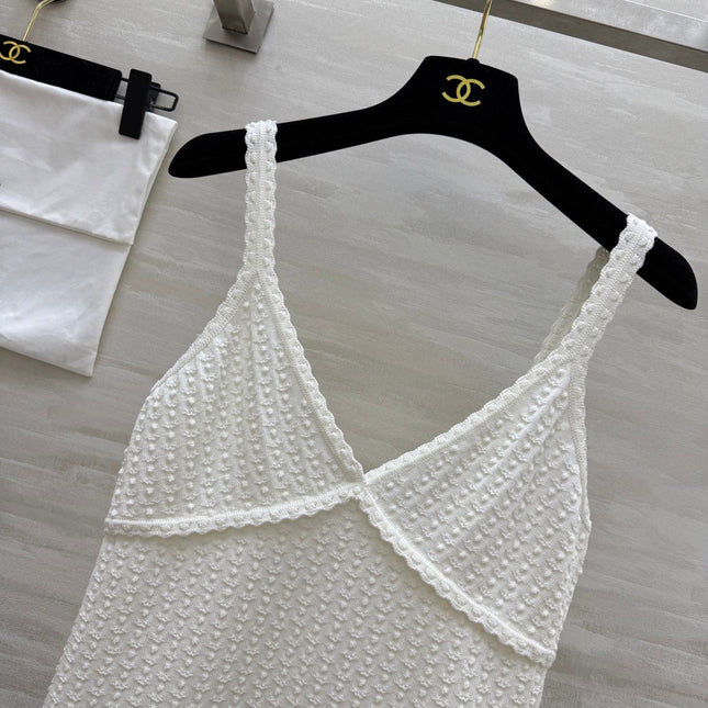 CHANEL WHITE SPAGHETTI STRAP TOP 265024