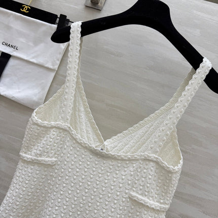 CHANEL WHITE SPAGHETTI STRAP TOP 265024