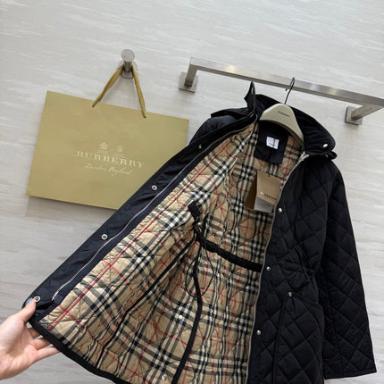 BURBERRY 25S HOODED DOWN COAT 164