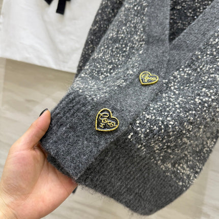 CHANEL 25S KNITTED CARDIGAN 272