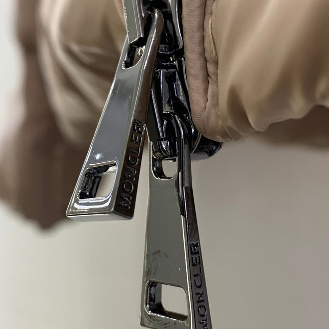 MONCLER 25S JACKET IN BROWN 070