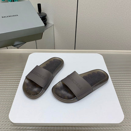 POOL SLIDE SANDAL IN SMOKE BROWN RUBBER