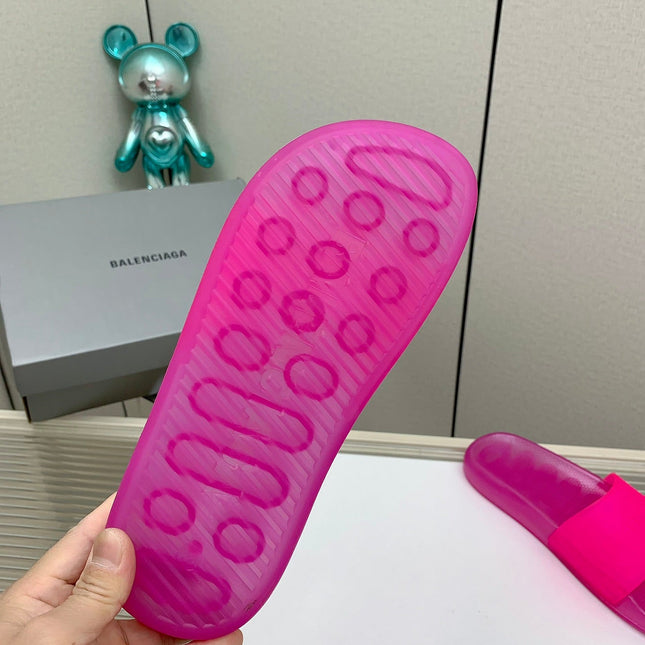 POOL SLIDE SANDAL IN JELLY PINK RUBBER