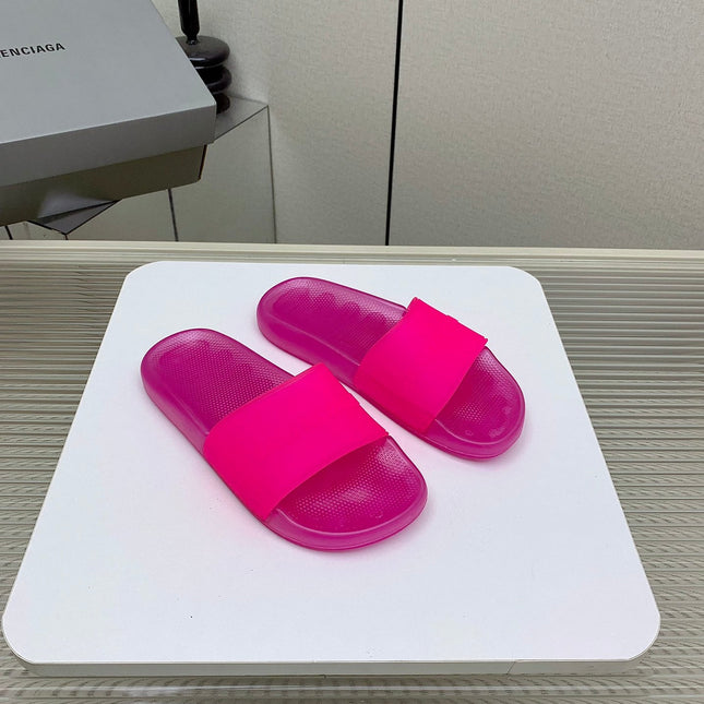 POOL SLIDE SANDAL IN JELLY PINK RUBBER