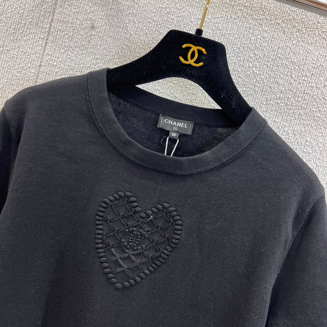 CHANEL T-SHIRT STYLE 85