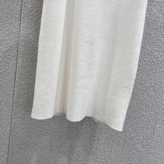 CHANEL SLEEVELESS TOP STYLE 65