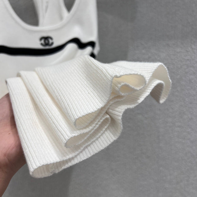 CHANEL SLEEVELESS TOP STYLE 65