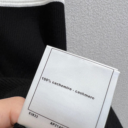 CHANEL SLEEVELESS TOP STYLE 66