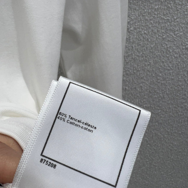 CHANEL 25S LONG-SLEEVE T-SHIRT STYLE 122