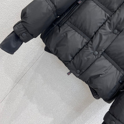 MONCLER 25S DOWN JACKET 236
