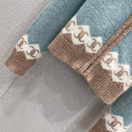 CHANEL 25S KNITTED CARDIGAN 232690