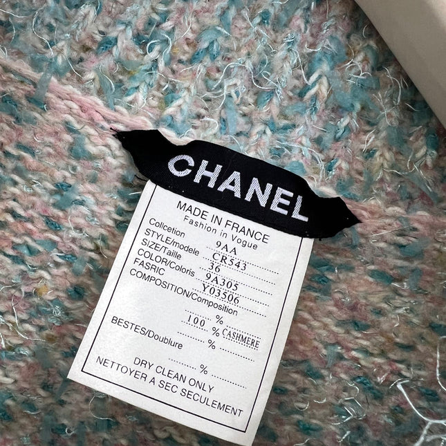 CHANEL 25S KNITTED CARDIGAN 233340