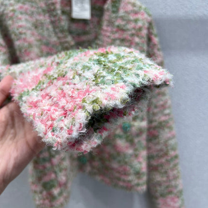 CHANEL 25S V-NECK KNITTED CARDIGAN 233577