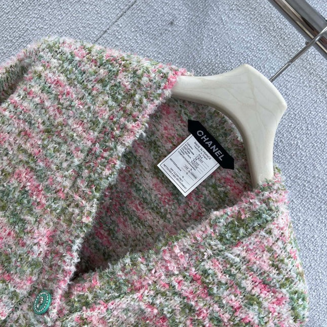 CHANEL 25S V-NECK KNITTED CARDIGAN 233577