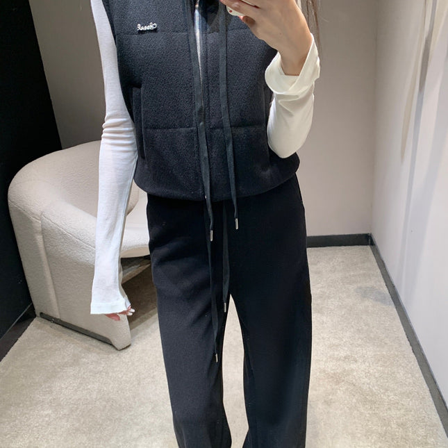 CHANEL 25S KNIT BLAZER AND DRAWSTRING PANTS SET 387