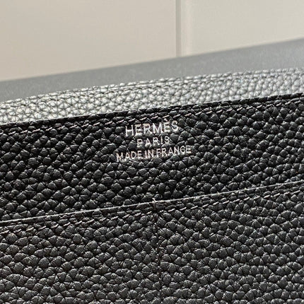 TOGO PASSPORT HOLDER 20 IN BLACK CALFSKIN