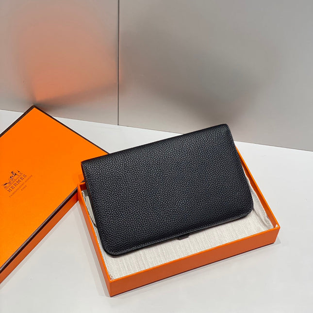 TOGO PASSPORT HOLDER 20 IN BLACK CALFSKIN