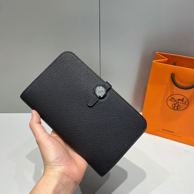 TOGO PASSPORT HOLDER 20 IN BLACK CALFSKIN