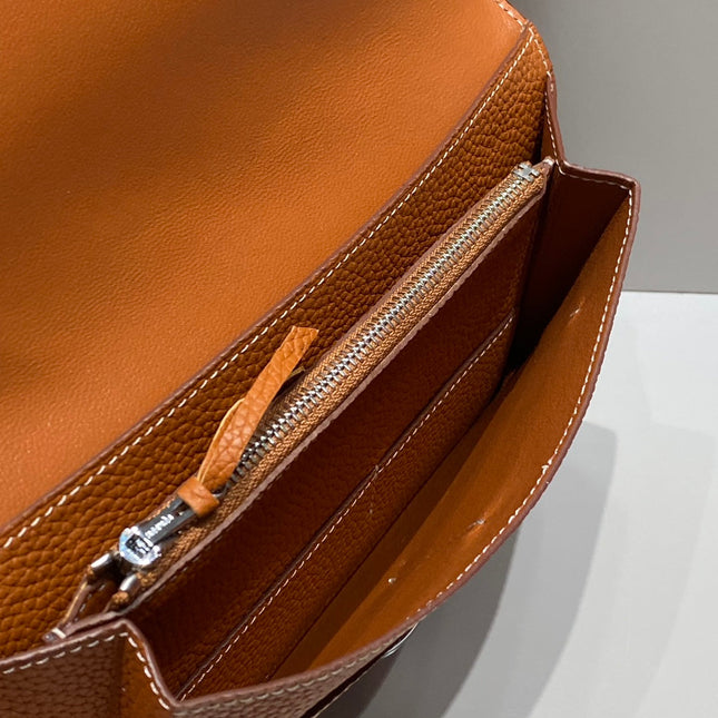 TOGO PASSPORT HOLDER 20 IN GINGER ORANGE CALFSKIN