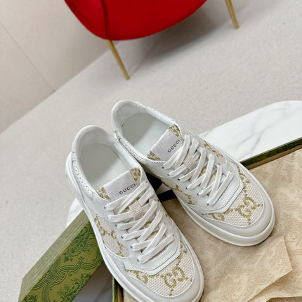 GG TRAINER WHITE CALFSKIN WITH PATTERN