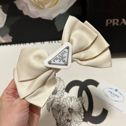 BREEZE BEIGE RE-NYLON BOW HAIR CLIP 391660