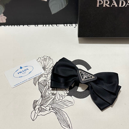 BLACK RE-NYLON BOW HAIR CLIP 391661