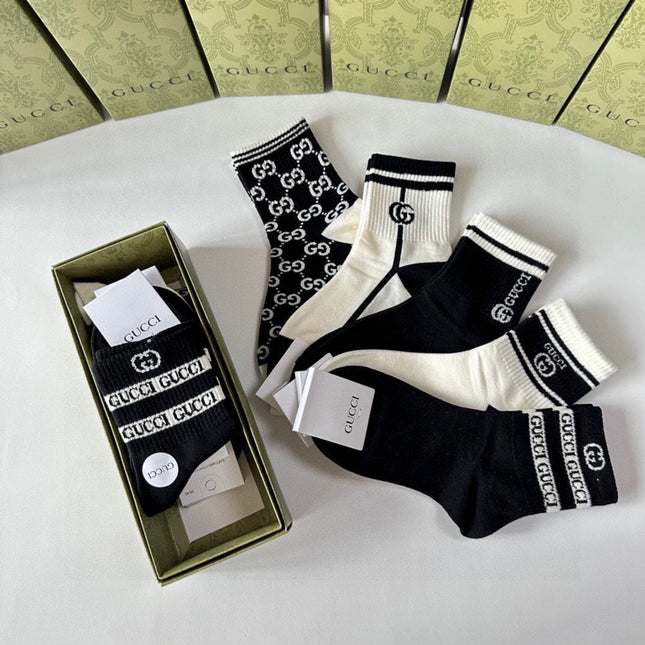 LOW-CUT SOCKS 425663 (1 BOX)