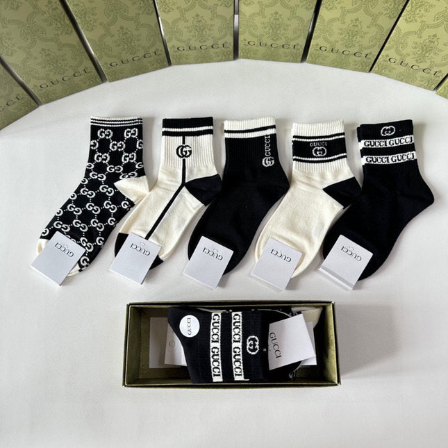 LOW-CUT SOCKS 425663 (1 BOX)