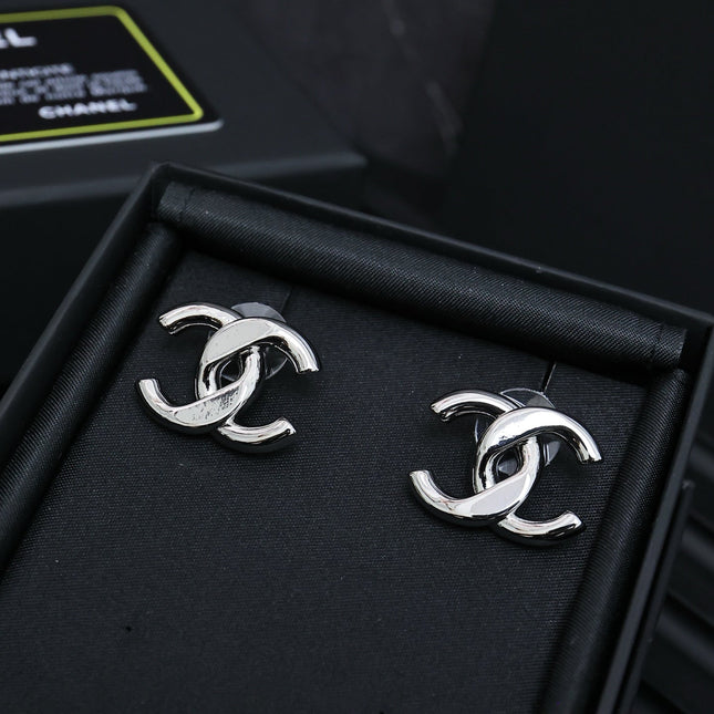 CC 25S DOUBLE C IN METAL EARRINGS