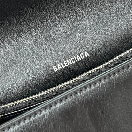 CRUSH SHOULDER BAG 31 IN BLACK CRUSHED CALFSKIN LEATHER STRAP SILVER HARDWARE