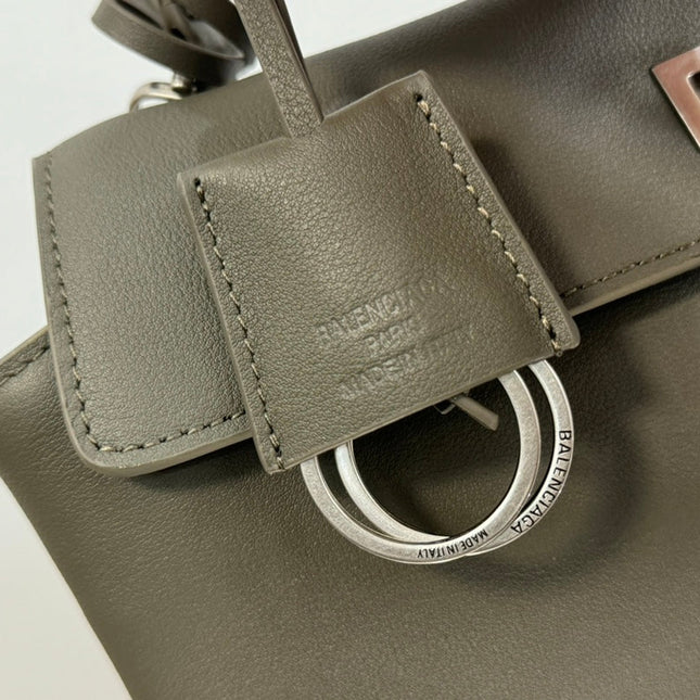 RODEO SMALL BAG 29 IN KHAKI GREEN SMOOTH CALFSKIN SILVER HARDWARE
