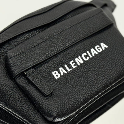EVERYDAY BELTPACK 40 IN BLACK GRAINED CALFSKIN