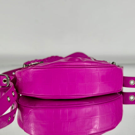 LE CAGOLE SMALL SHOULDER BAG 26 WITH RHINESTONES IN DEEP PINK CROCODILE EMBOSSED CALFSKIN